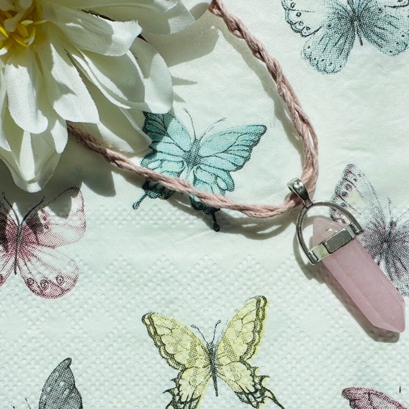 Crystal pendant necklaces. Choose a color crystal 🌈 Feel the rainbow! - Picture 4 of 6